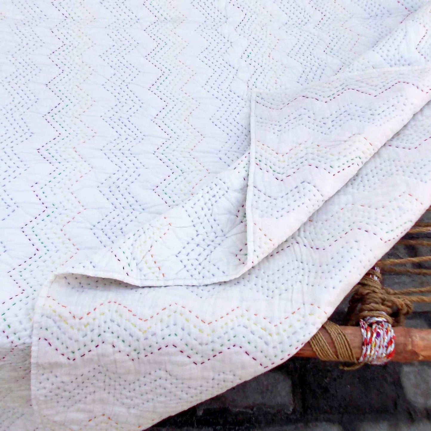 Quilted throw blanket - off white - Zig zag pattern quilting - multicolour threads