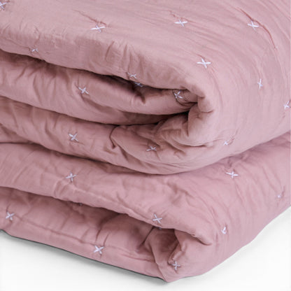 Old Rose 300TC Fine Cotton Quilt – Diamond Pattern Tuck Quilting