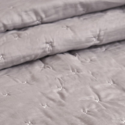 Concrete Grey 300TC Fine Cotton Quilt – Diamond Pattern Tuck Quilting