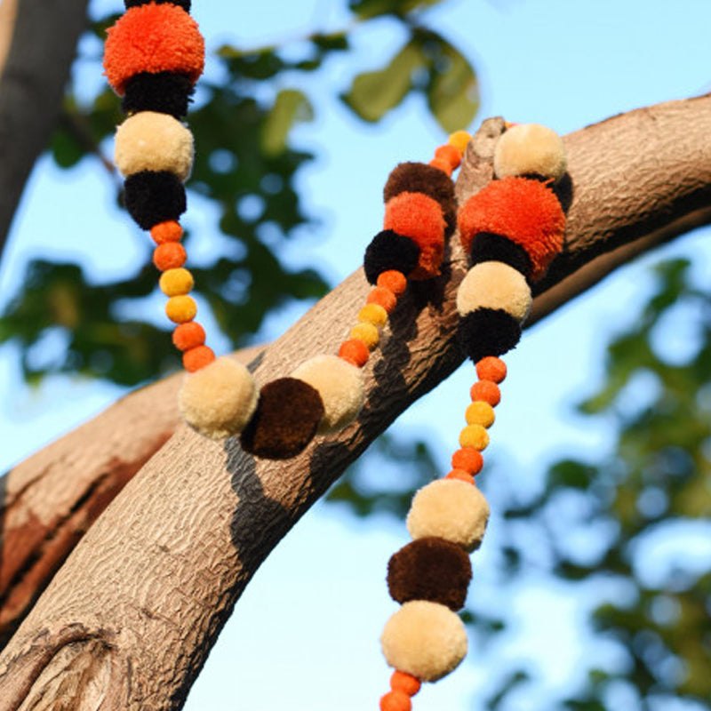 Pompom garland, earth colours, handmade, halloween decor, bohemian, home decor, size 1 mt