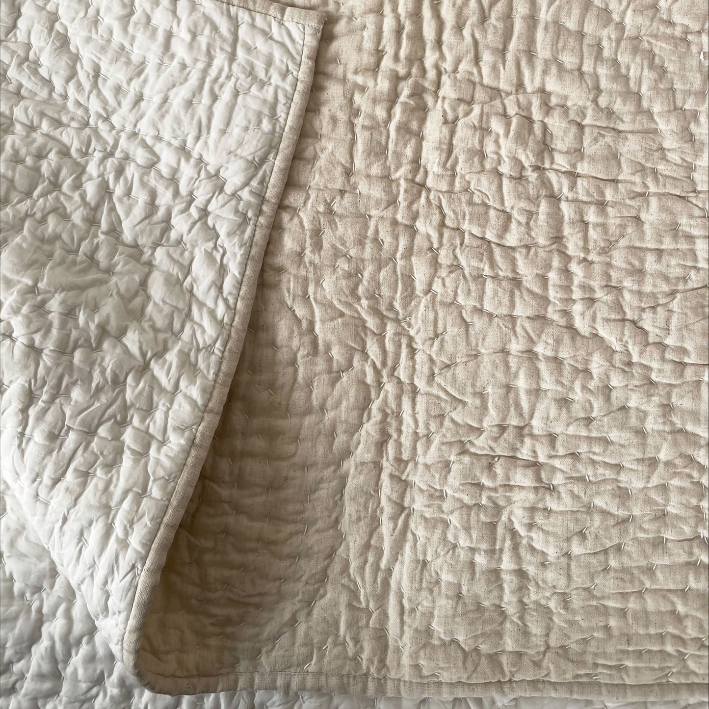 QUILT - Beige cotton linen fabric with CIRCLE pattern quilting, Sizes available