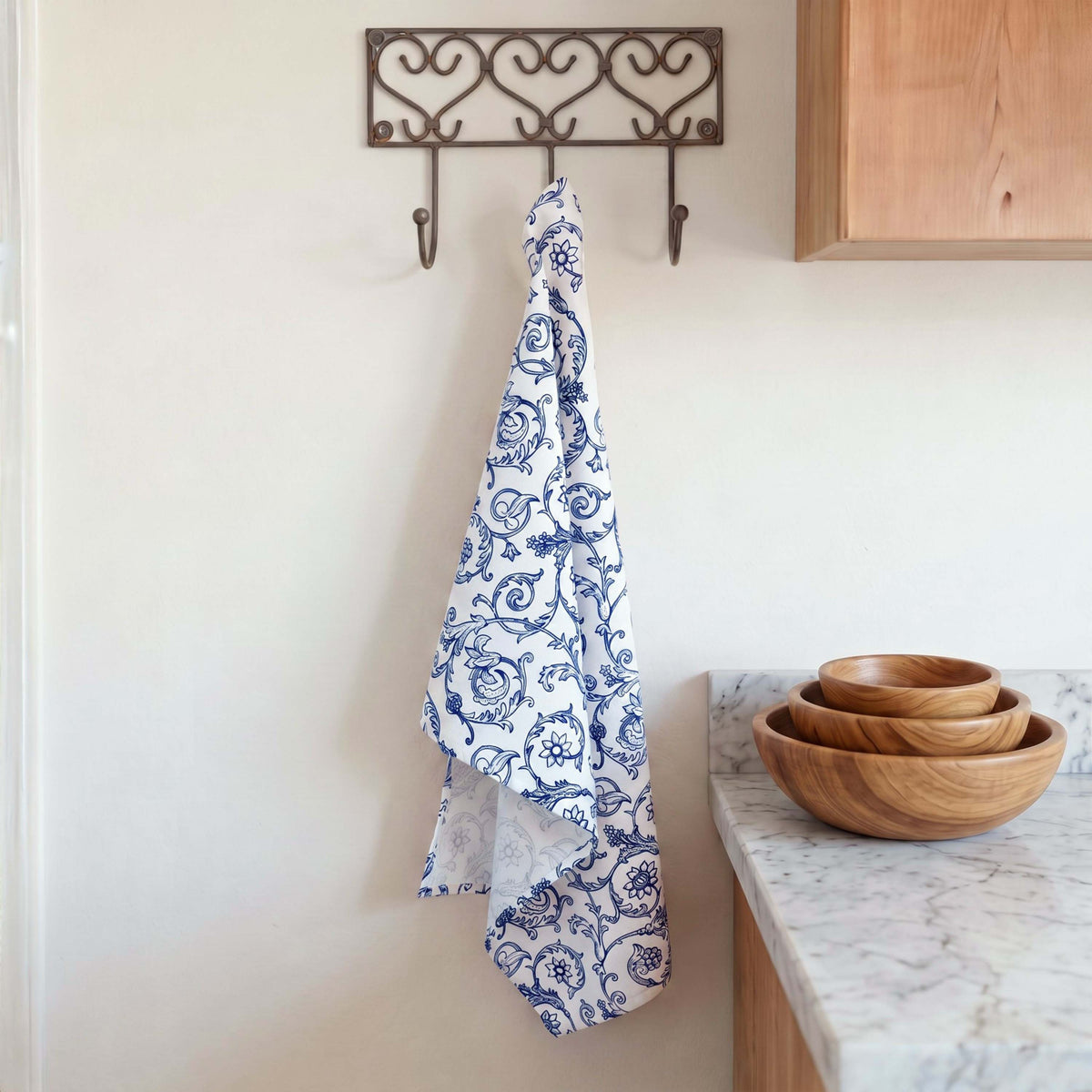 Blue & White Victorian Swirl Print Cotton Kitchen Towel | 100% Cotton | 20"×28" - Vliving