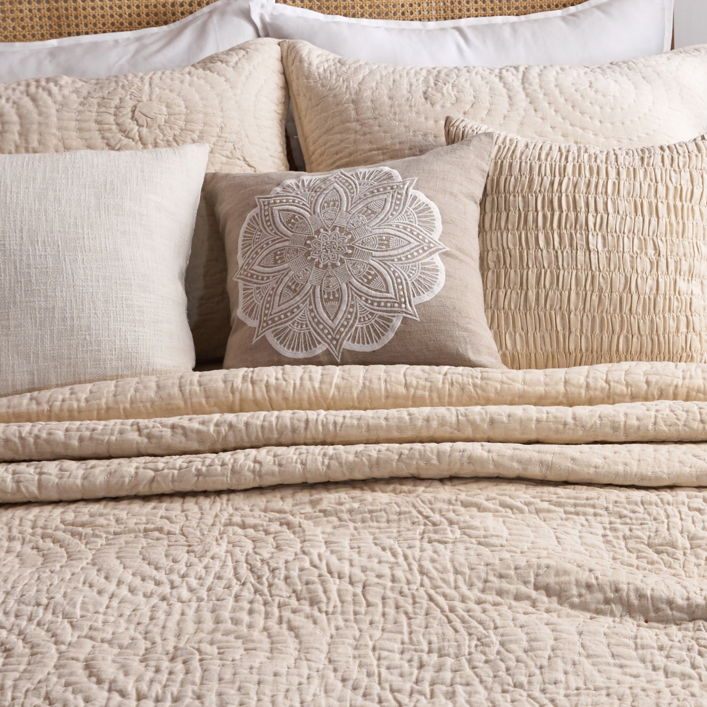 QUILTED BED SET - Beige cotton linen fabric with CIRCLE pattern quilting, Sizes available