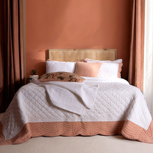 AMOUR - SCALLOPED QUILTED BED SET in white and coral cotton - sizes available