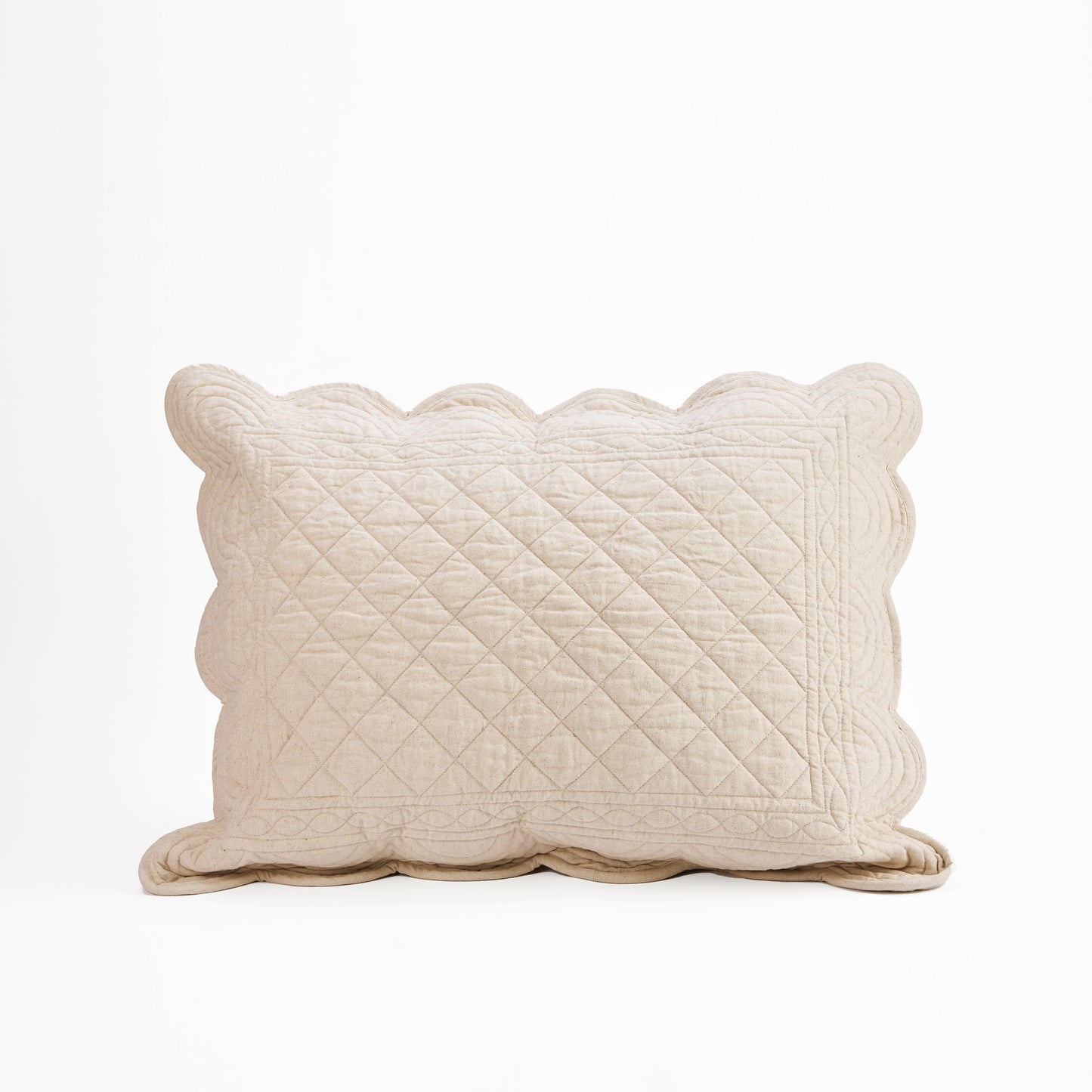 AMOUR - Beige cotton linen PILLOW SHAM with scalloped border