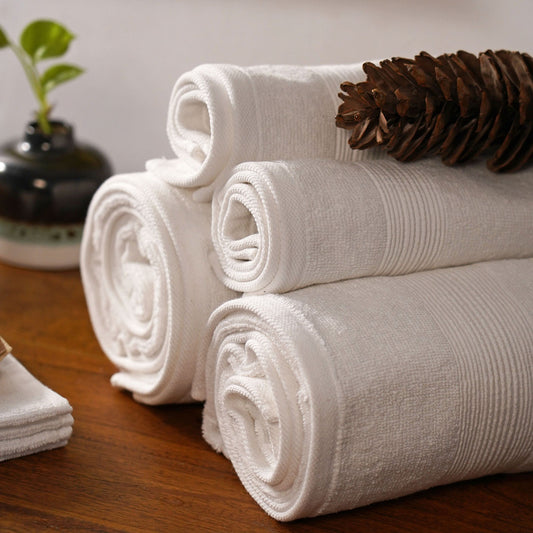 Bath towels, set of 4, white colour