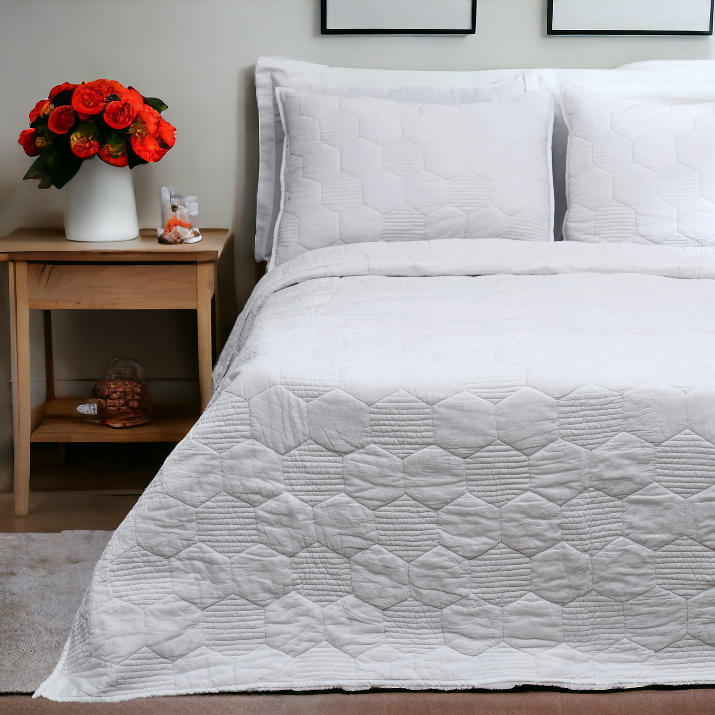 SHWET | White Hexagon Cotton Quilt | 100% Cotton | Single, Queen & King Sizes - Vliving
