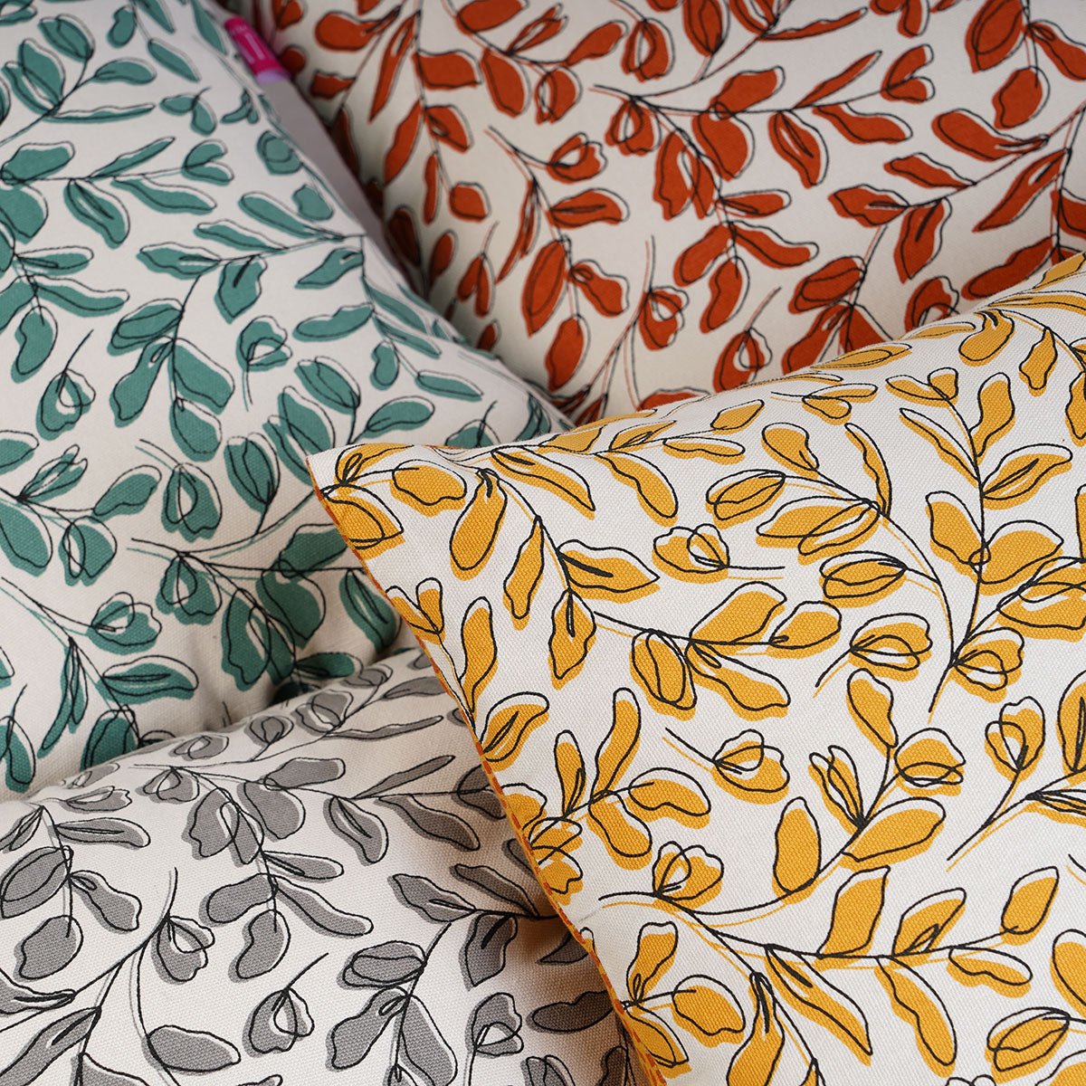 MODERN RETRO - Terracotta reversible cotton throw pillow cover, leaf print, sizes available.