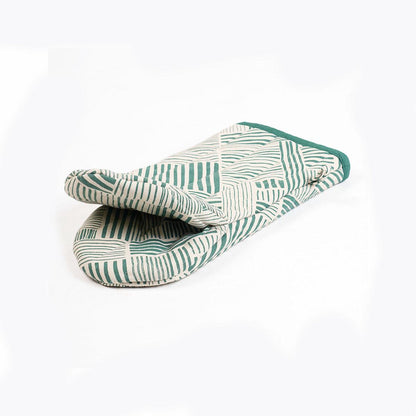 MODERN RETRO Pair of quilted Potholder and oven mitt in Aqua Green colour stripe print in 100% cotton