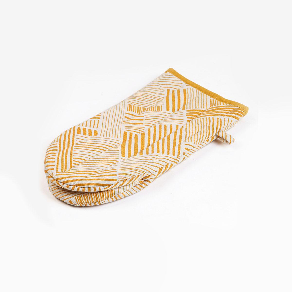 MODERN RETRO Pair of quilted Potholder and oven mitt in Mustard Yellow colour stripe print in 100% cotton