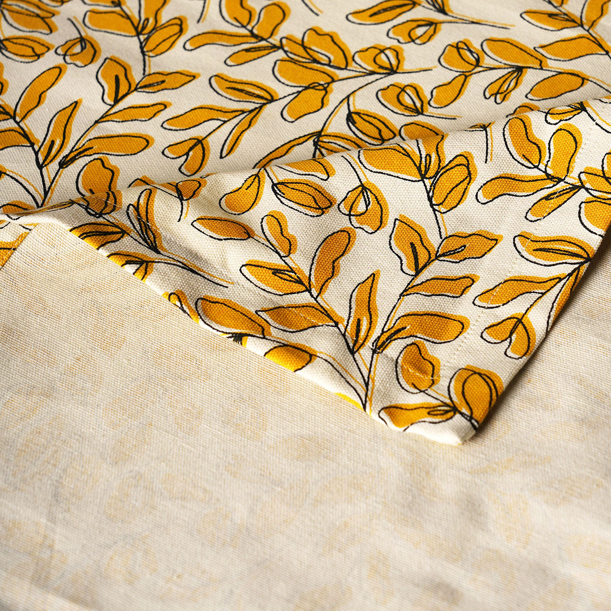 MODERN RETRO - Mustard yellow cotton table cloth with leaf print, Sizes available