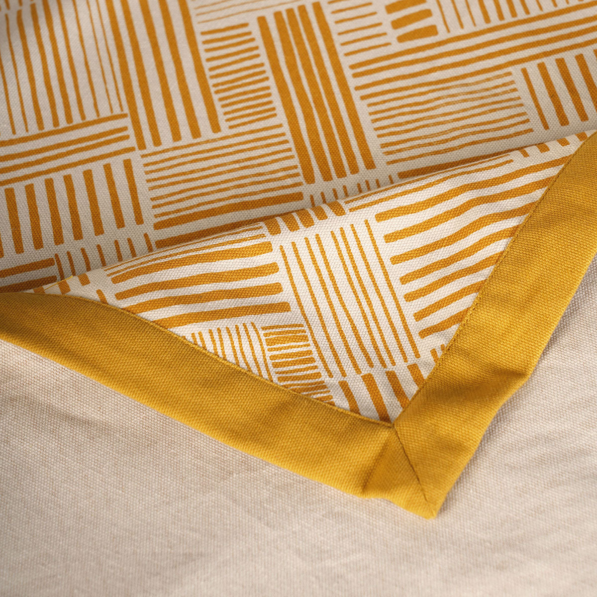 MODERN RETRO - Yellow cotton table cloth with geometrical stripe print, Sizes available