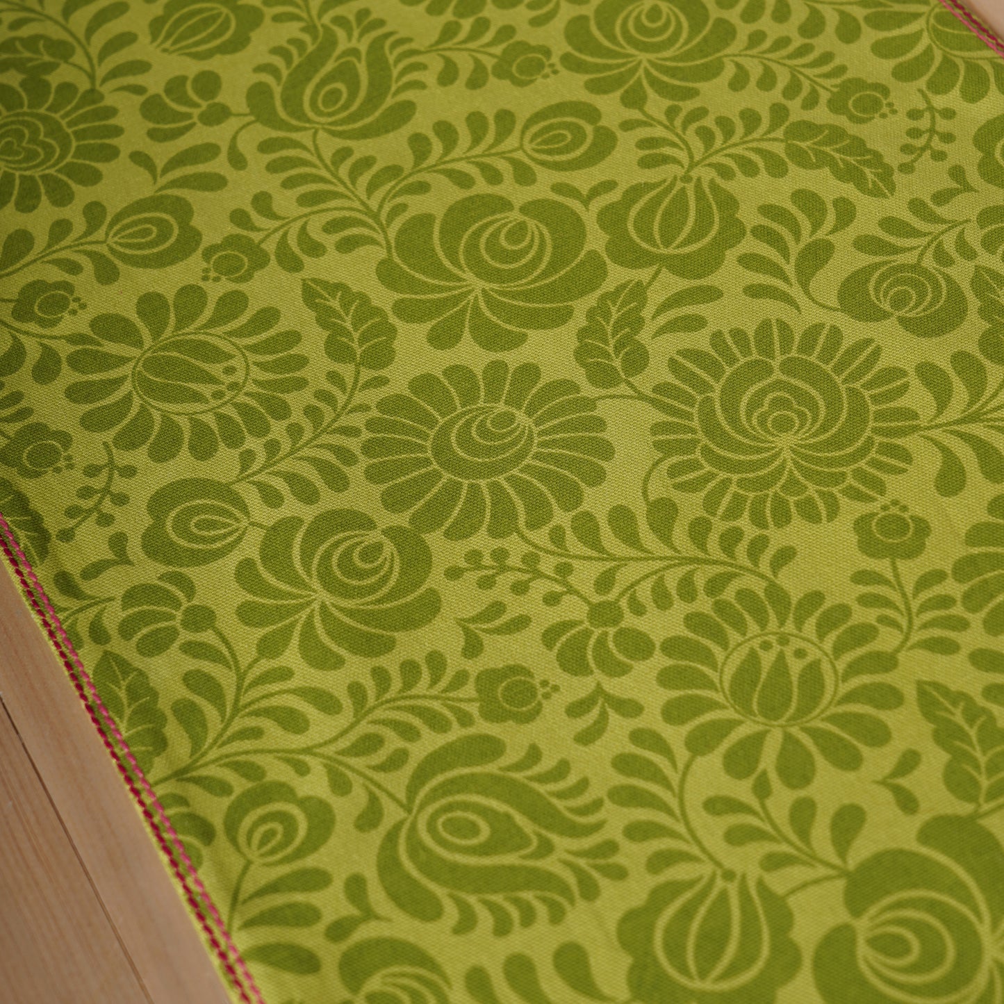 MATYO - Green Colour Bed Runner Set in Printed Cotton with Fringe - King / Queen / Twin Size - Vliving