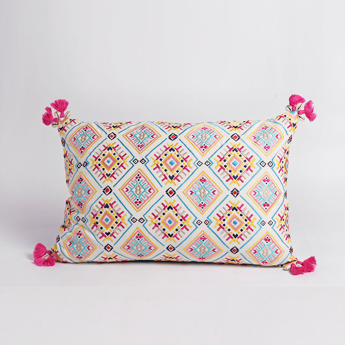 Banjara - Embroidered, multicolored, Peruvian cushion cover