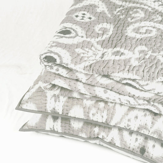 GREY IKAT print Kantha quilt - stripe pattern quilting - Quilt set / Quilt / Pillow case available
