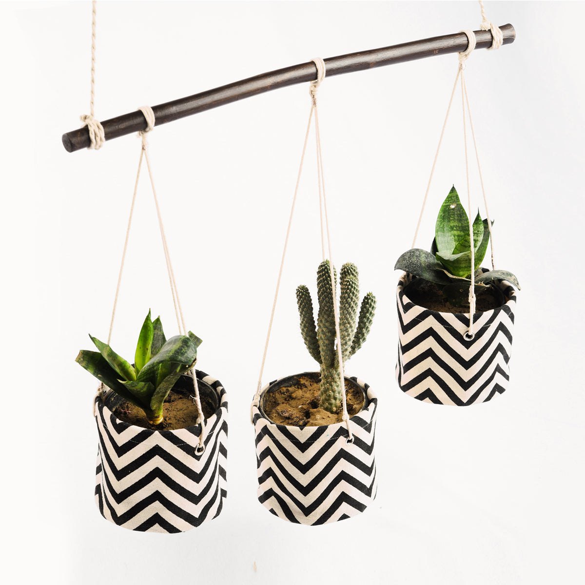 Canvas plant hanger, set of 3 baskets, chevron print, black and white, cotton canvas fabric