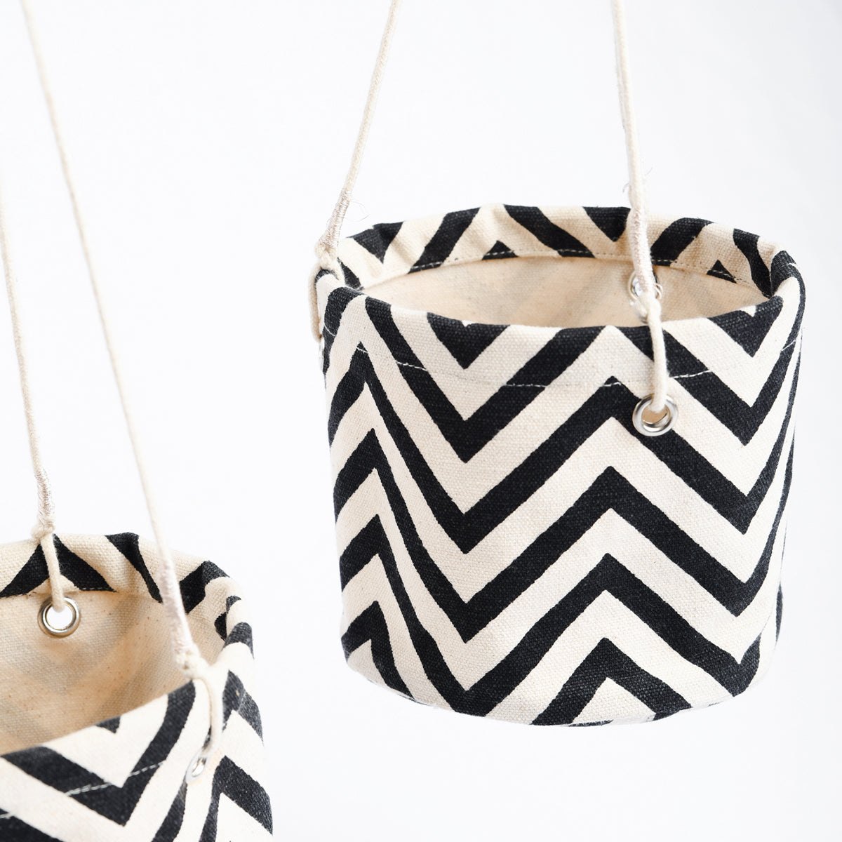 Canvas plant hanger, set of 3 baskets, chevron print, black and white, cotton canvas fabric