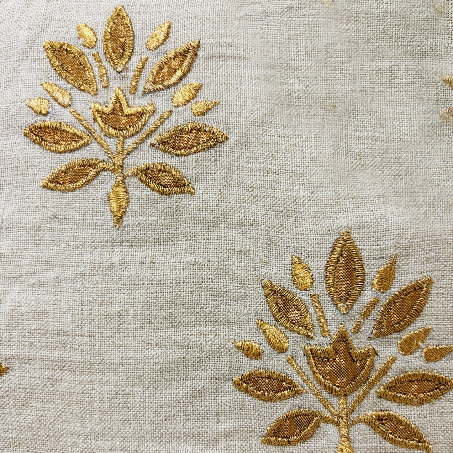 ZARI BAAG - Pure Linen Pillow Cover with Metallic Applique - 14x21 inches - Vliving