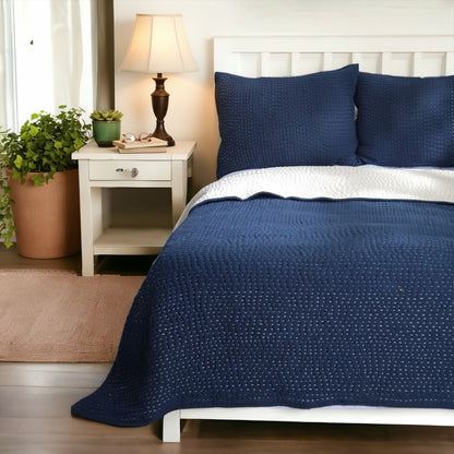Indigo Blue Kantha Quilt | Hand Quilted 4-Layer Muslin Gauze | Twin, Queen & King - Vliving