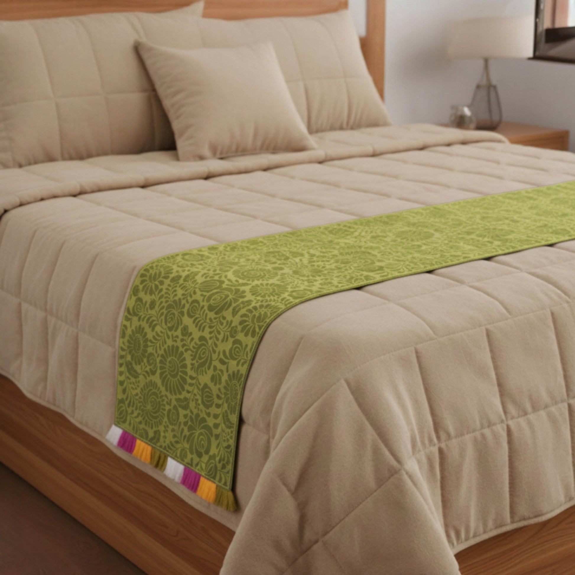 MATYO - Green Colour Bed Runner Set in Printed Cotton with Fringe - King / Queen / Twin Size - Vliving