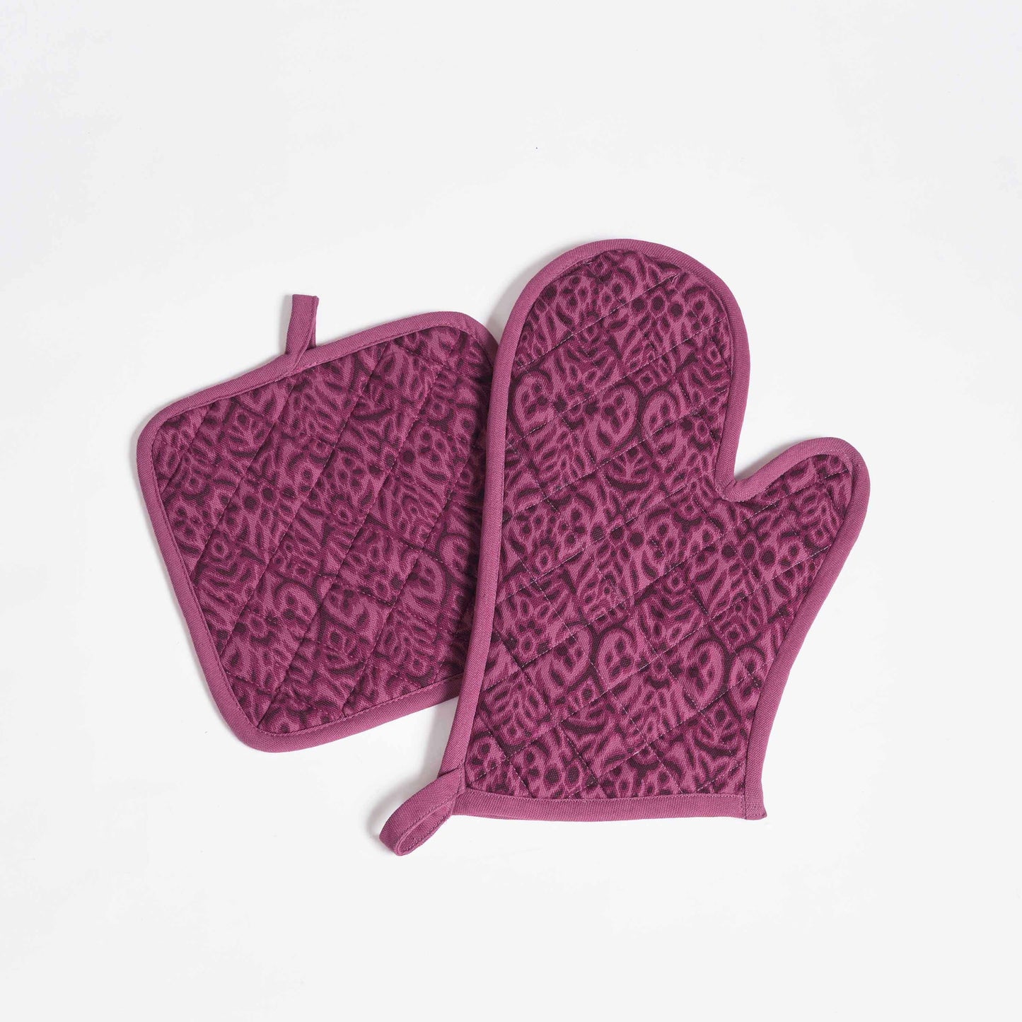 Ikat Plum quilted oven mitt, quilted potholder, kitchen accessory, pure cotton- Available in Sets