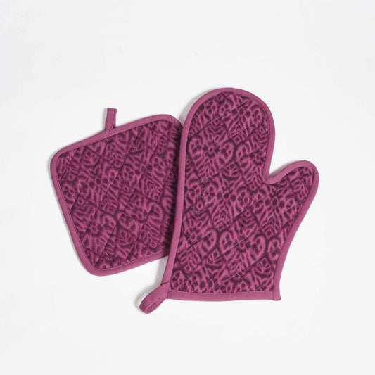 Ikat Plum quilted oven mitt, quilted potholder, kitchen accessory, pure cotton- Available in Sets
