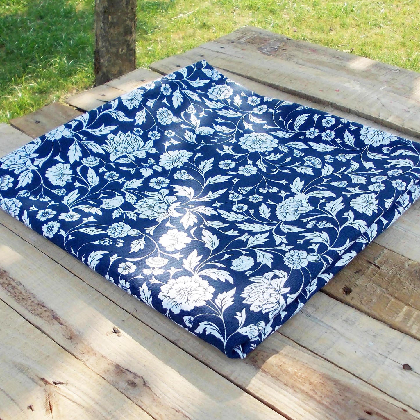 Indigo Kalamkari Cotton Tablecloth – White Floral Print | 3 Sizes | Vliving