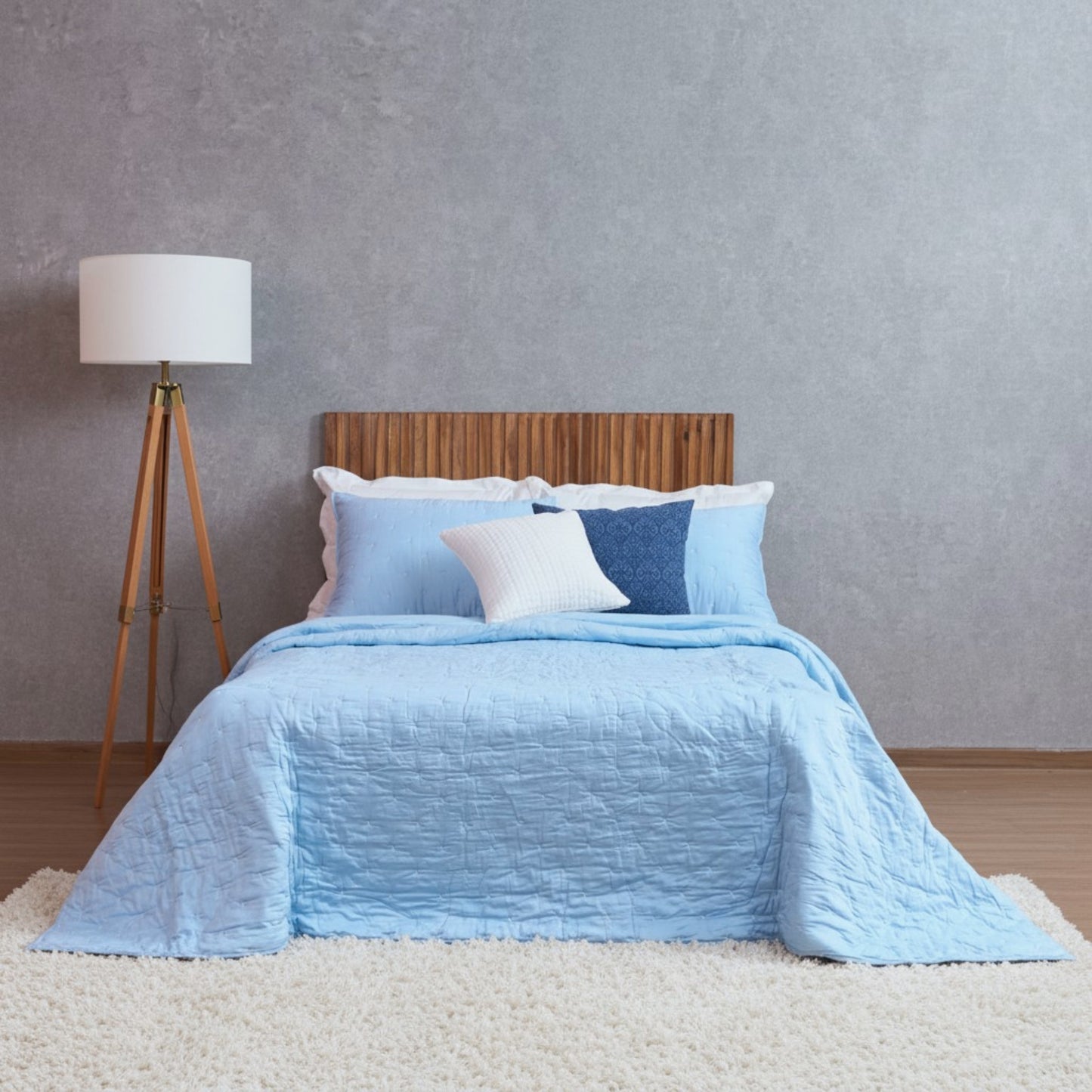 Sky Blue 300TC Fine Cotton Quilt – Diamond Pattern Tuck Quilting
