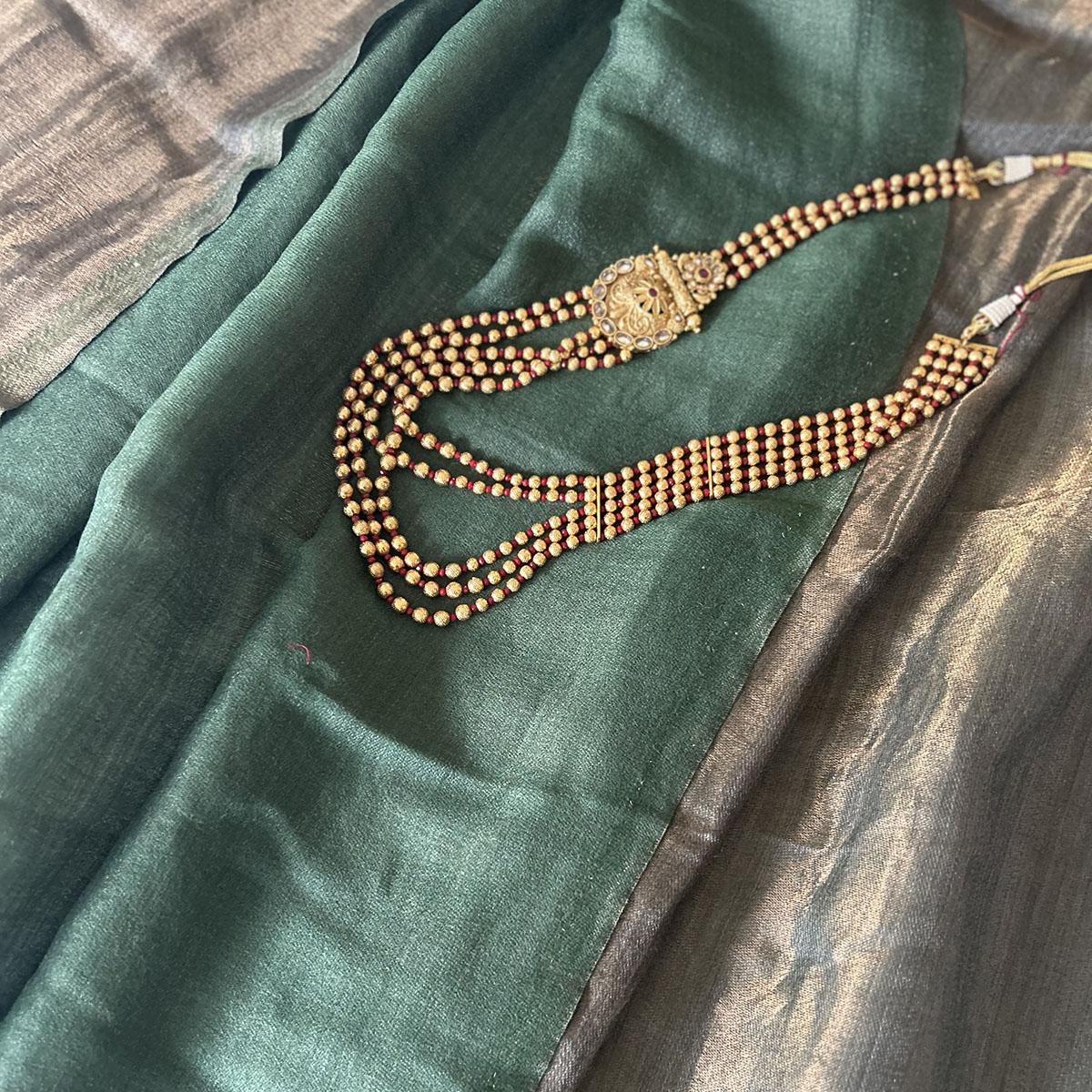 Green and gold fine wool and zari scarf, reversible stole