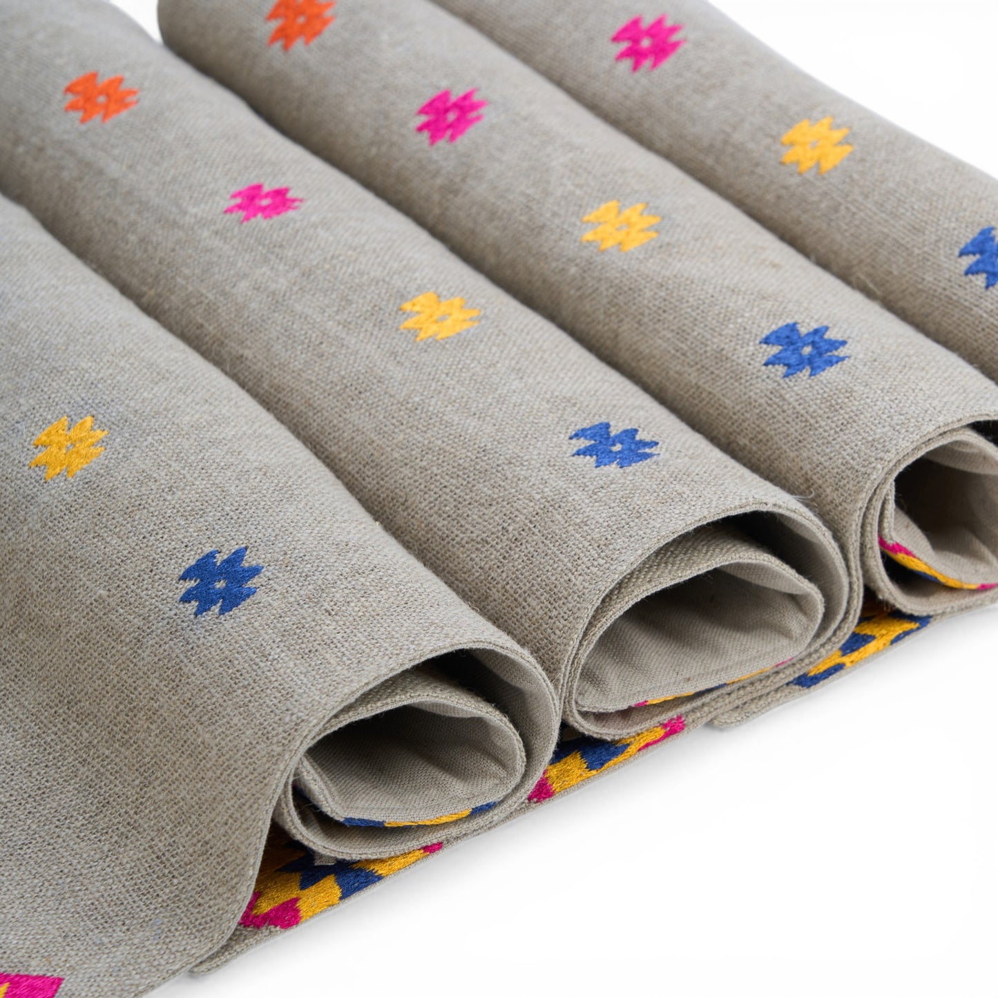 FOLK Pure Linen Table Mats – with Multicolour Kilim Embrdoiery - Vliving