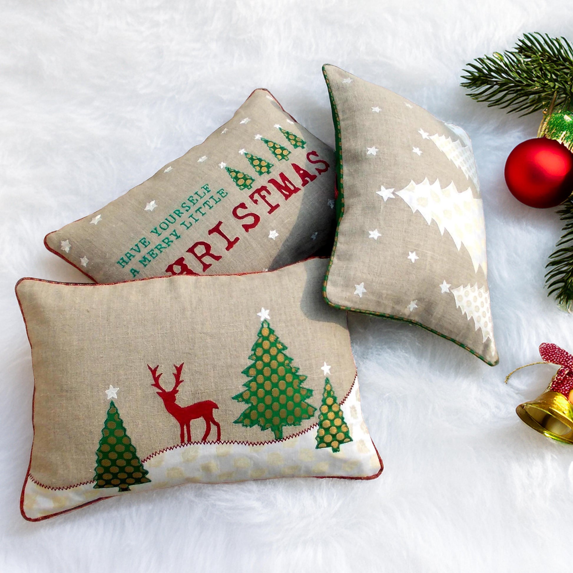 Christmas tree with reindeer cushion cover, linen fabric pillow cover - Vliving