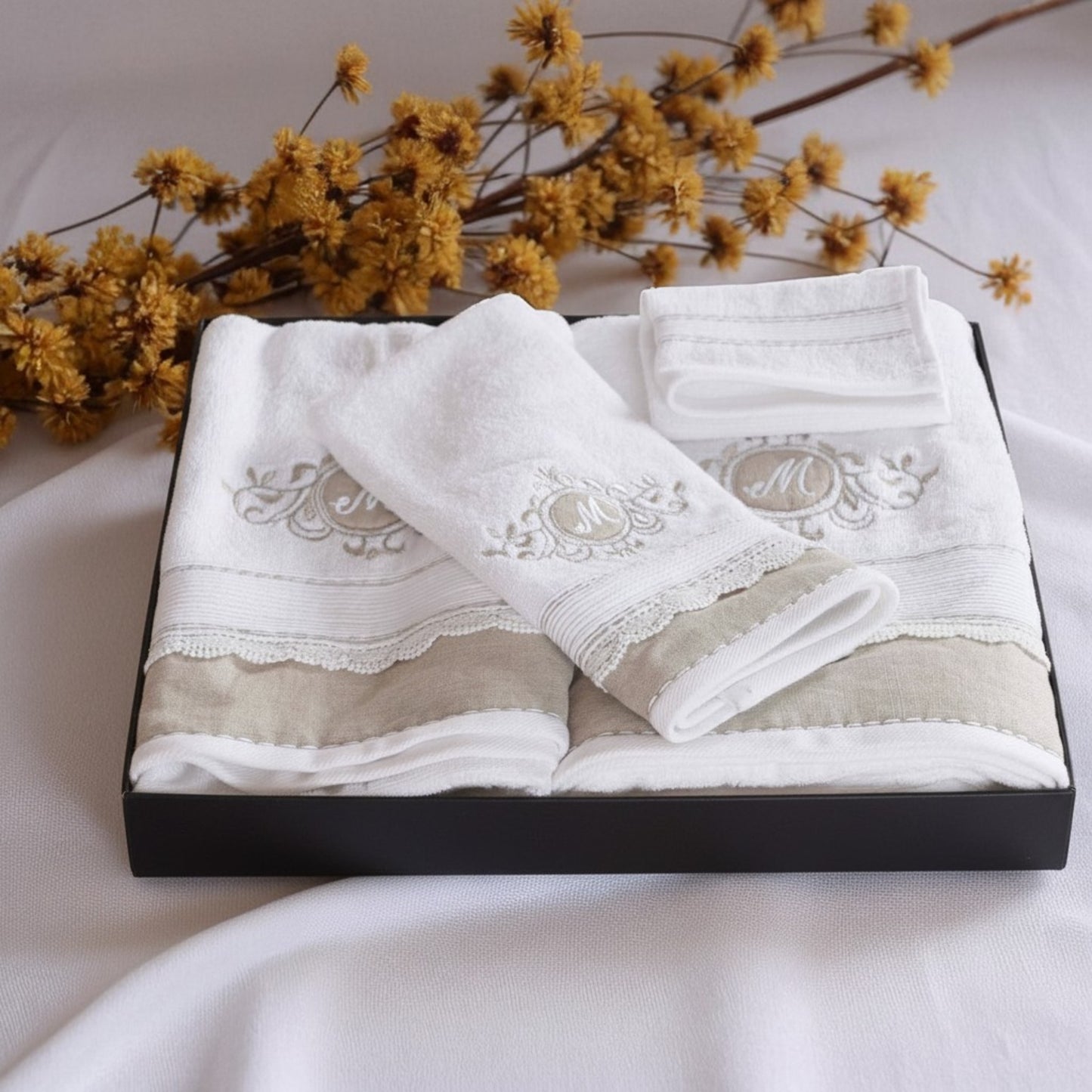 GIFT PACK - Luxury Towel Set – 4 Pieces | Customizable with Monogram | Linen Appliqué and Embroidery - Vliving