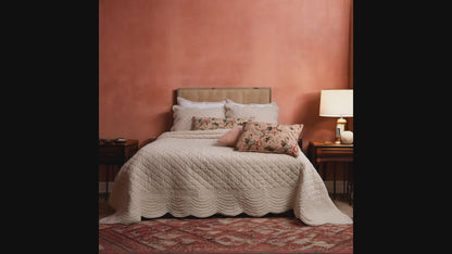 Amour Scalloped Quilt Bed Set | Beige Linen-Cotton Blend | Diamond Quilting | Handmade