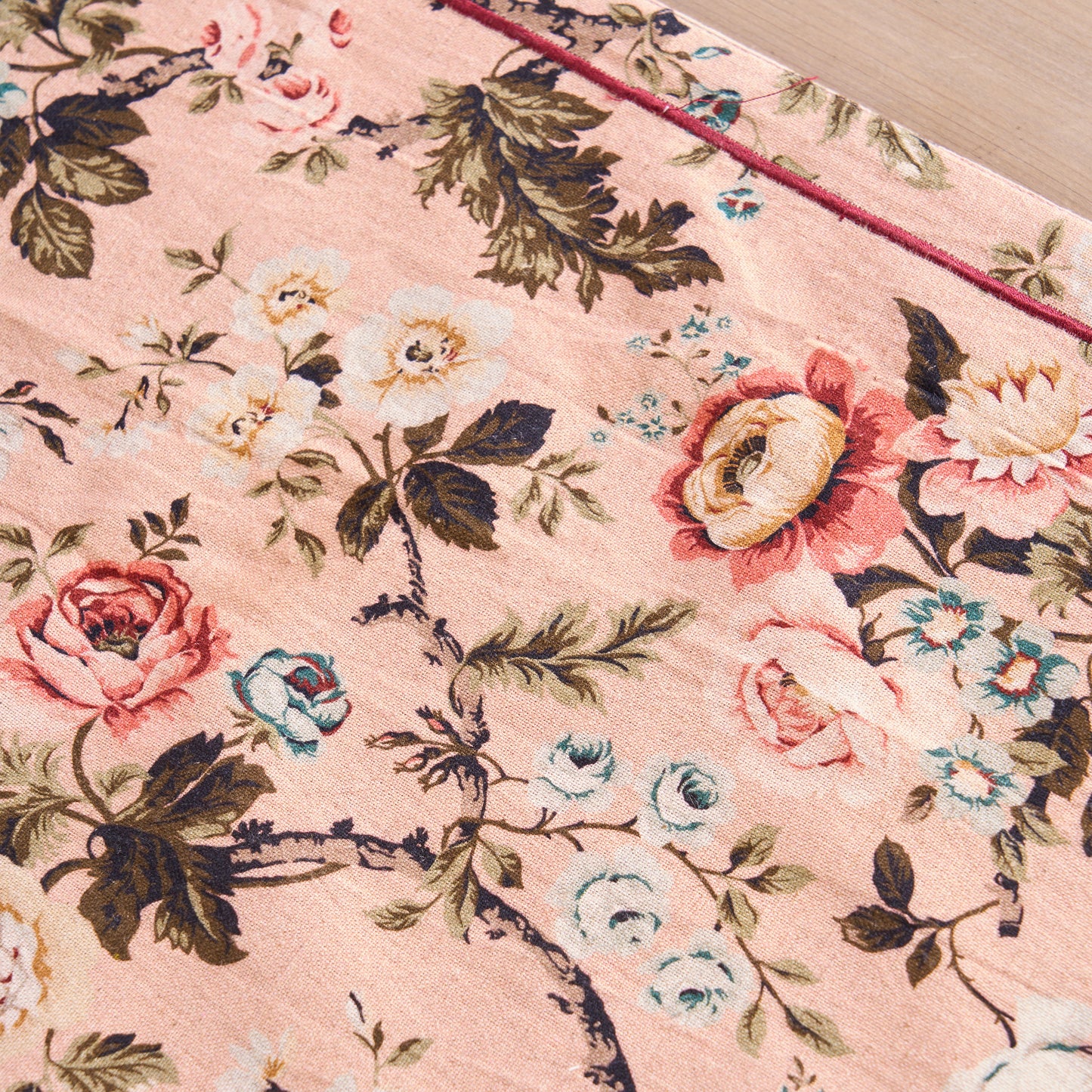 AMOUR - Blush linen cotton table runner, vintage rose print, sizes available