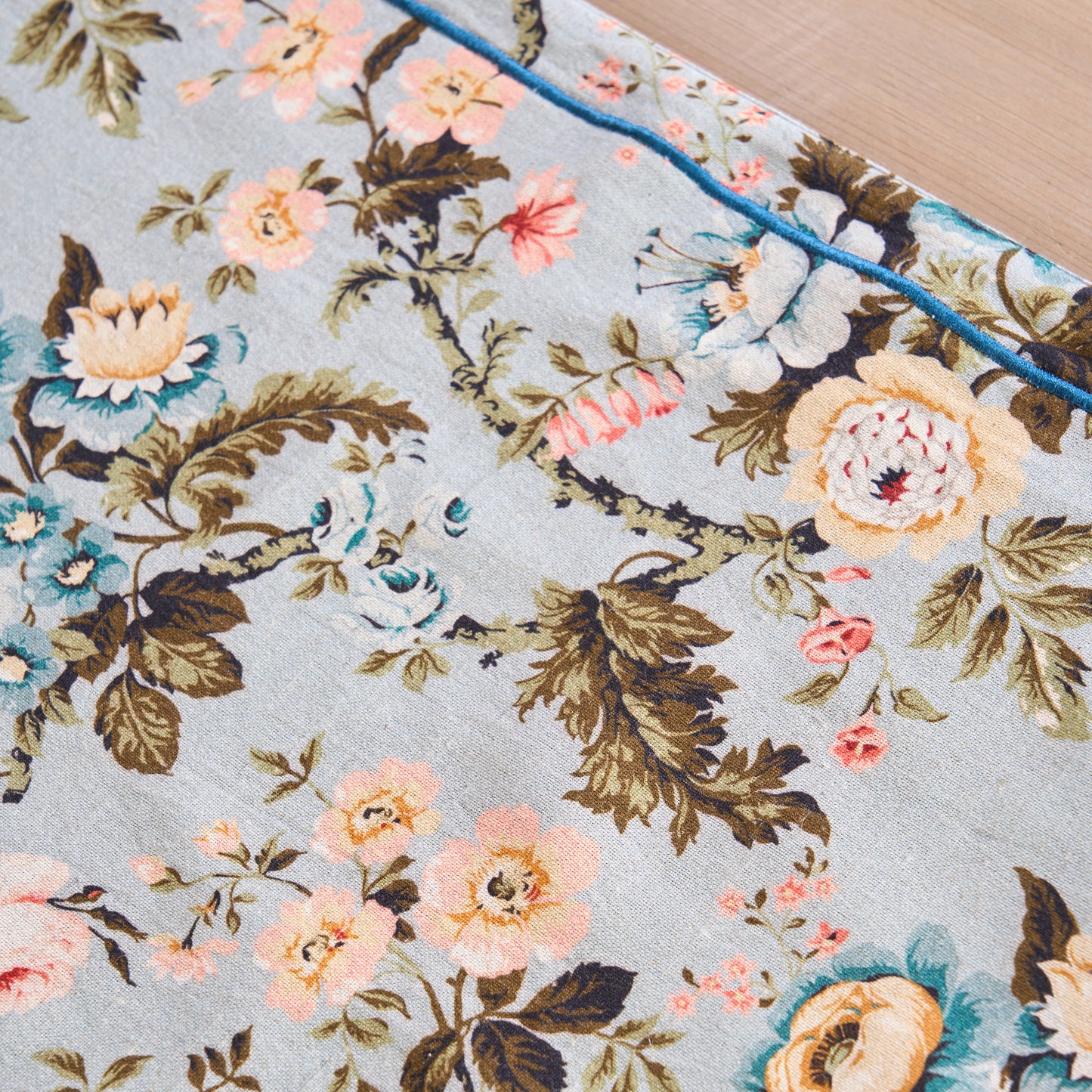 AMOUR - Duck Egg Rose Print Linen Bed runner set - King / Queen / Twin Size