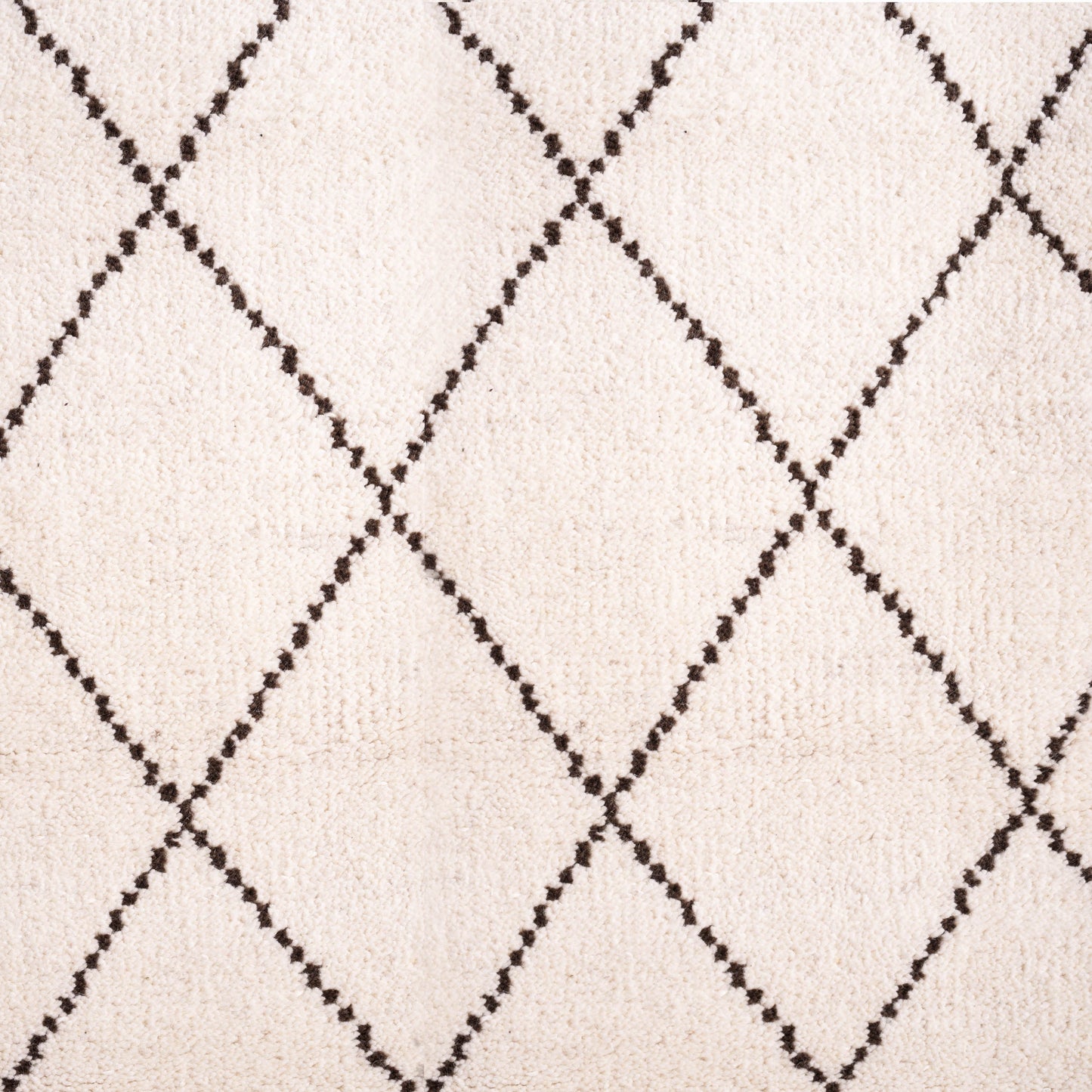 Moroccan wool rug, white and black color, hand tufted, wool and cotton mix