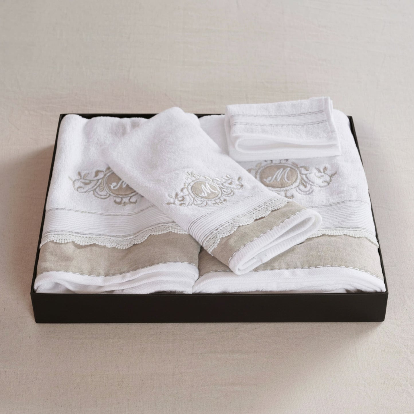 GIFT PACK - Luxury Towel Set – 4 Pieces | Customizable with Monogram | Linen Appliqué and Embroidery - Vliving