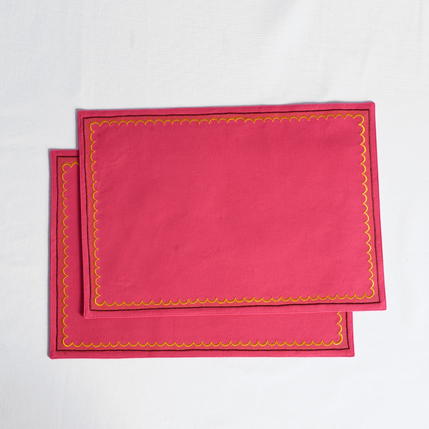 KASHIDAKAARI - Coral Red, scallop pattern, embroidered placemats