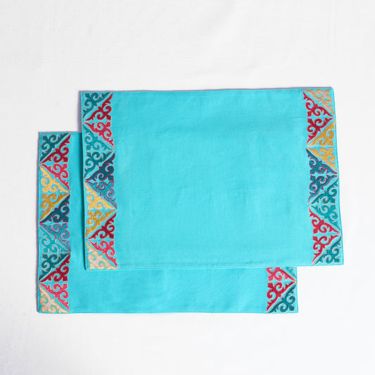 KASHIDAKAARI - Turquoise, geometrical pattern, embroidered placemats