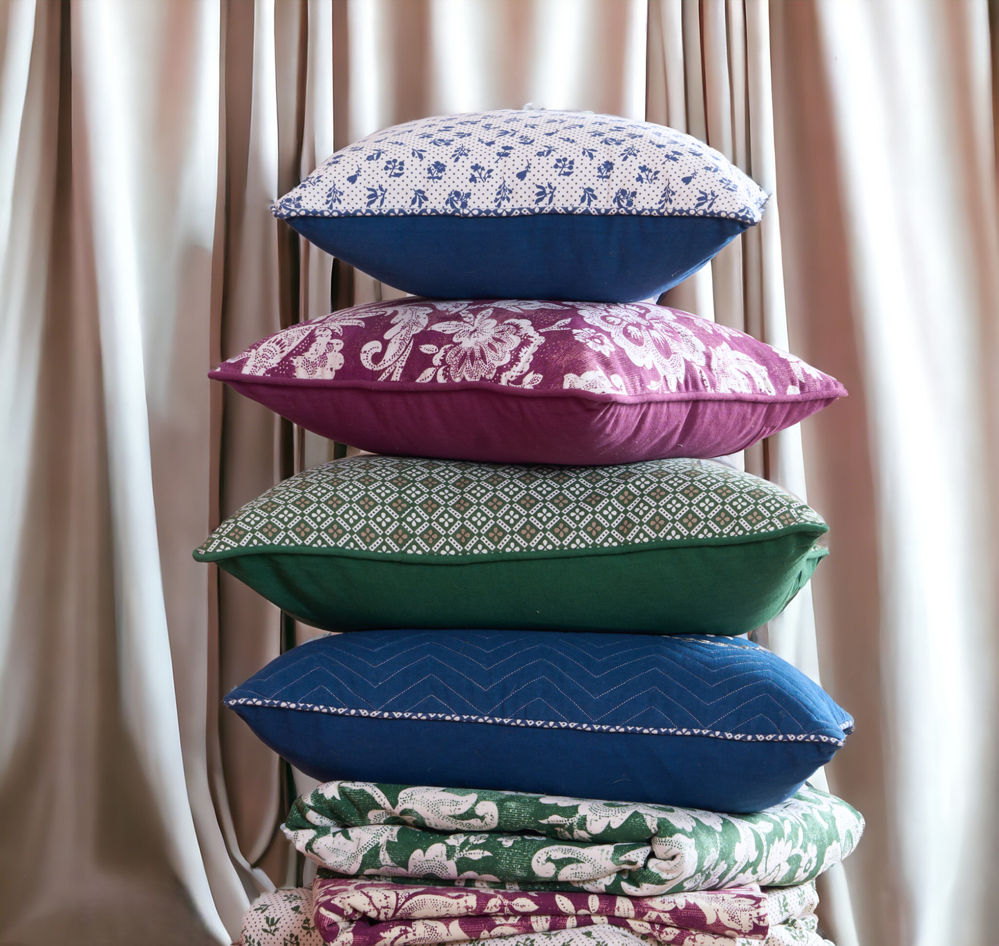 Plum Dominoterie Bold Floral Print Cotton Cushion Cover | 16", 18", 20" & 24" | Zip Closure