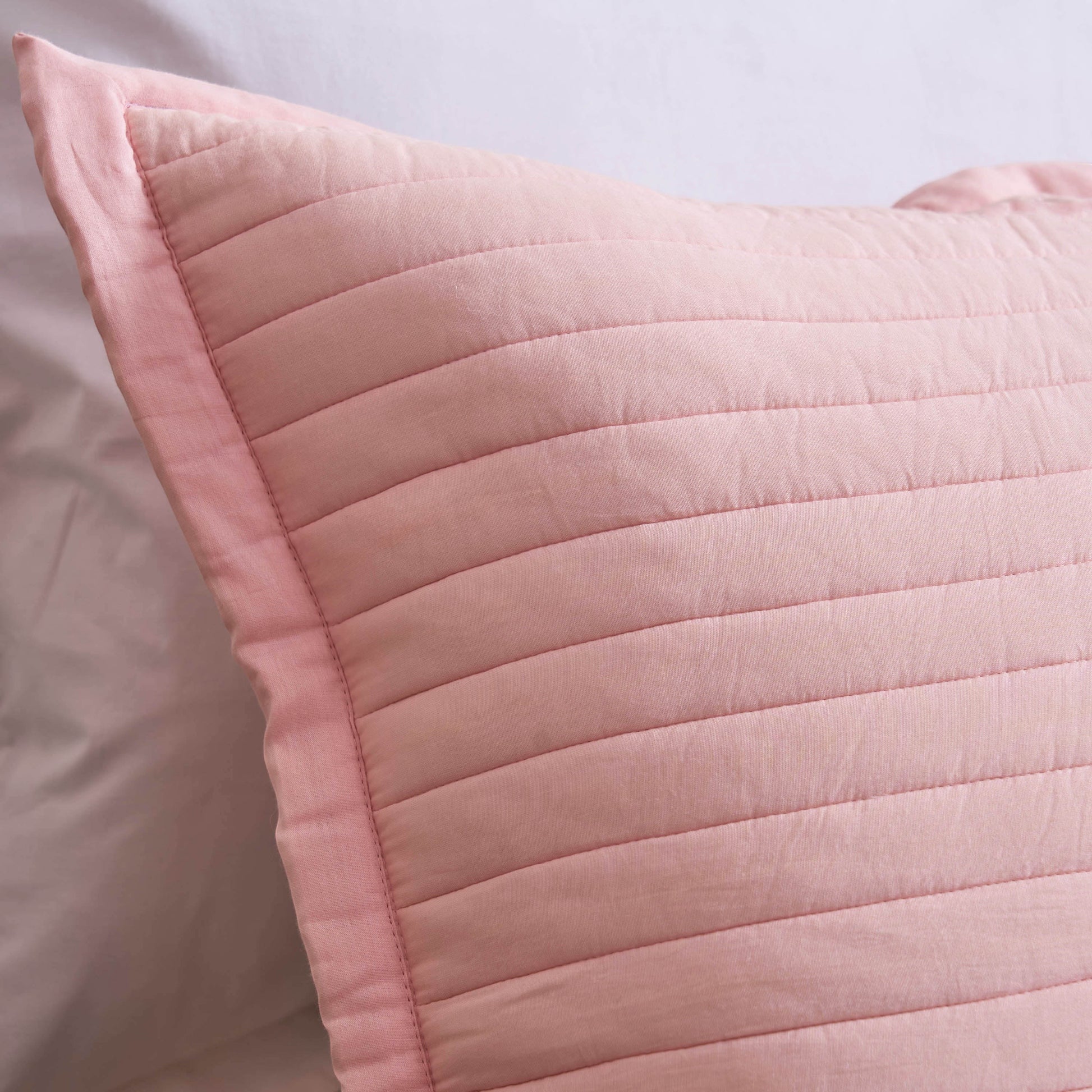 Vliving salmon pink quilted cotton pillow sham with stripe pattern and flange detail