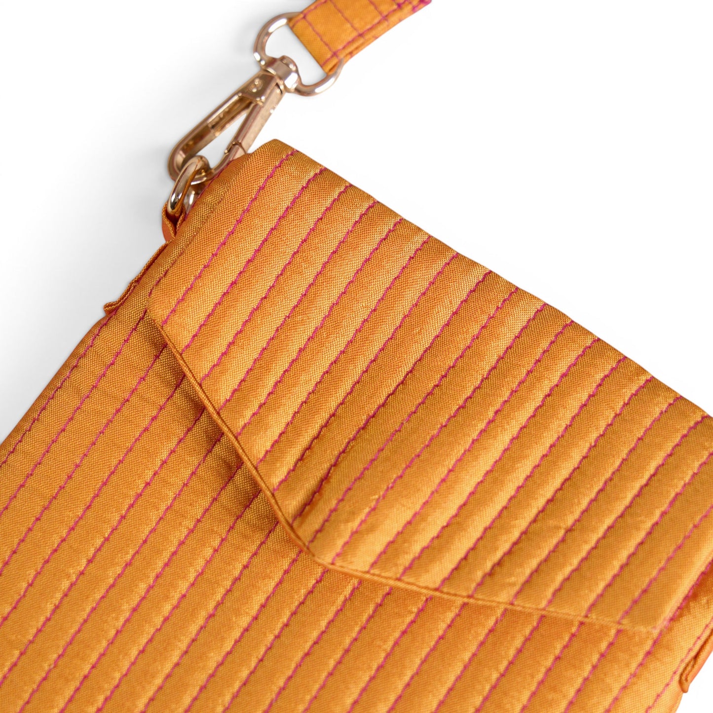 Vliving tangerine quilted crossbody phone bag with pink stripe detail and adjustable strap.