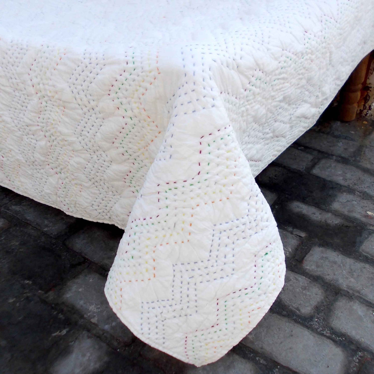 WHITE Kantha quilt - chevron pattern quilting - Quilt set / Quilt / Pillow case available